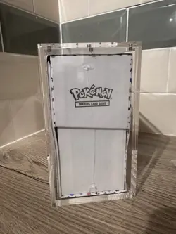 Pokemon TCG Scarlet & Violet Pokemon center Elite Trainer Box ETB 151 - Image 4