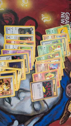 350+ Vintage Pokemon Card Lot: Base Set, Fossil, Jungle, Rocket and a few others - Image 4