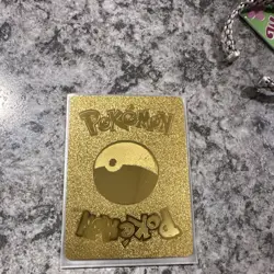 Pokemon Charizard Evolutions Gold Rare Foil Card 4/102 - Image 2