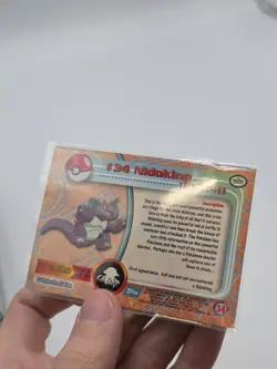 Pokemon Card Nidoking #34 TOPPS Series 1 Blue Logo 1st Print Rainbow Holo - Image 5