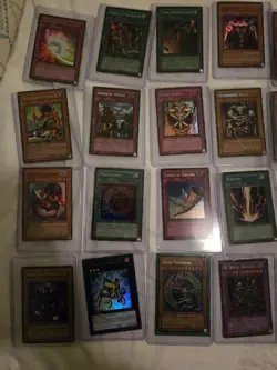 Vintage Yu-Gi-Oh Trading Cards Lot - Great Condition, Dark Magician, Blue Eyes - Image 5