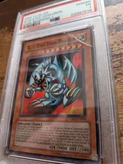 Blue Eyes Toon Dragon PSA 1 Dark Beginning B1 #EN066 2004 Yu-Gi-Oh! Graded TCG - Image 2