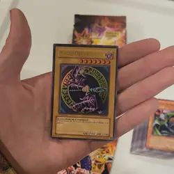 Konami Yu-Gi-Oh! Baraja de Inicio Yugi Spanish 1st Edition Mago Oscuro Deck - Image 3