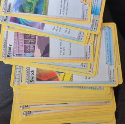 Pokemon TCG Trainer Card Lot - Pack of 100 random pokemon trainer cards. - Image 1