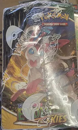 Pokemon Sword & Shield – Evolving Skies Booster Box – Minor Box Damage - Image 2