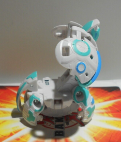 Bakugan Zentaur White Haos B200 Battle Planet - Card - 2 cores - Image 3