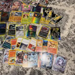 Huge Spanish Pokemon Lot - Image 4
