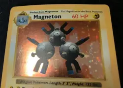 Pokemon Magneton Base Set Holo Rare 60 HP English Card 9/102 SHADOWLESS - Image 3