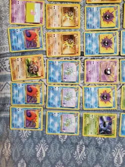 LP/MP 100 Cards Pokemon Collection Lot FOSSIL ONLY 1999 WOTC Vintage Cards #2 - Image 4