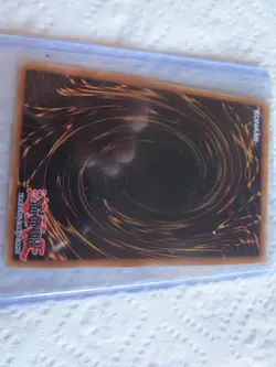 Yu-Gi-Oh! - Dark Magician Girl - SBC1-ENA05 - Secret Rare / Holo - Image 3