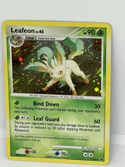 Pokemon TCG Leafeon Majestic Dawn 7/100 Swirl Holo Rare LP. - Image 2
