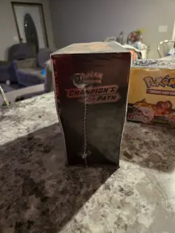 Pokemon TCG: Champion's Path Elite Trainer Box 820650805455 - Image 2