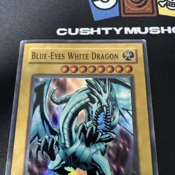 YUGIOH BLUE EYES WHITE DRAGON SUPER RARE SKE-001 1ST EDITION DAMAGED - Image 4