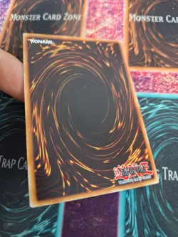 Yugioh Parrot Dragon LCKC-EN096 Ultra Rare Unlimited Near Mint - Image 4