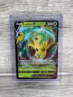 Pokemon TCG Leafeon V Evolving Skies 007/203 Holo Ultra Rare Card - Image 1