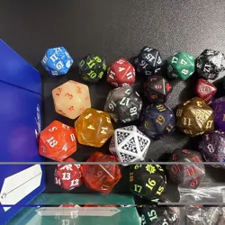 MTG: QUIVER Boxes Set of 5 Colors 3 New & 2 Used 50+ Spindown Dice Life Counter - Image 3