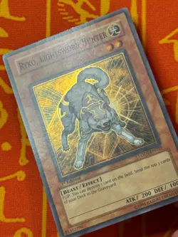YUGIOH RYKO, LIGHTSWORN HUNTER SUPER RARE 1ST EDITION EXCELLENT LODT-EN022 - Image 3