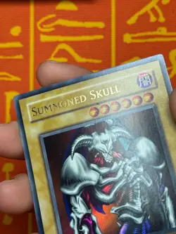 YUGIOH SUMMONED SKULL ULTRA RARE LIGHT PLAY MRD-E003 - Image 3