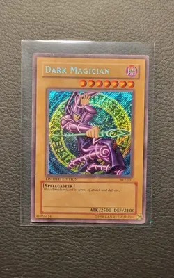 Yu-Gi-Oh! Dark Magician 2002 Tin Secret Rare Holo BPT-001 2500/2100 Eng - Image 1