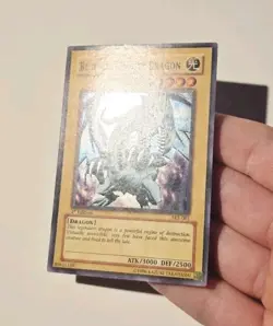 Yugioh Blue-Eyes White Dragon SKE-001 Kaiba Evolution Super Rare 1st Edition LP - Image 4