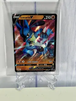 Pokemon 👊🏻Lucario V 👊🏻146/264 Holo Ultra Rare Fusion Strike Near Mint - Image 1