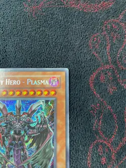 Yugioh - Destiny HERO Plasma CT04-EN003 Secret Rare Limited Edition - VLP / NM - Image 3
