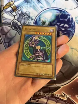 (79) Yugioh Dark Magician SDY-006 Ultra Rare 1st Edition MP/HP - Image 3
