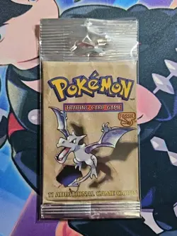 Rare Pokemon Unlimited Fossil Set Sealed Long Crimp Booster Pack - Image 1