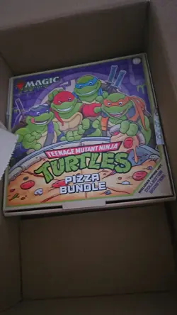 Magic: The Gathering - Teenage Mutant Ninja Turtles. Pizza Bundle. In hand - Image 1