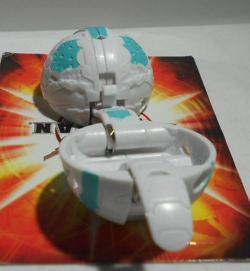 Bakugan Fangzor White Haos B100 Battle Planet - Card - Cores - Image 5