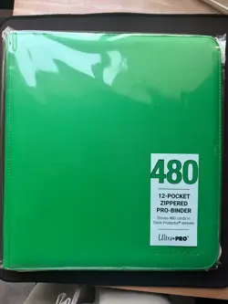 Ultra PRO 12 Pocket Vivid Zippered Binder 480 Standard Card Organizer - Green - Image 1