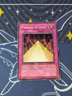 Pyramid of Light - MOV-EN004 - Common (LP) - Yugioh - Image 1