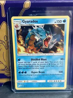 Gyarados 30/181 Sm-Team Up Holo Rare Pokemon Card NM - Image 1