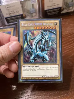 Blue-Eyes White Dragon CT14-EN002 2017 Mega-Tins Limited Edition - Image 1