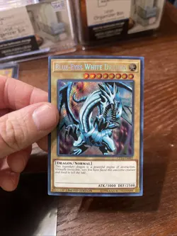 Blue-Eyes White Dragon CT14-EN002 2017 Mega-Tins Limited Edition - Image 5