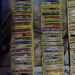Pokemon TCG Chilling Reigh Job Lot.Halo, Reverse Halo, Base 300+ Cards. (UC) - Image 3