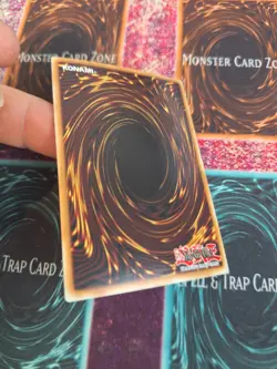 Yu-Gi-Oh! Summoned Skull LCYW-EN010 Super Rare 1st Edition Near Mint - Image 4