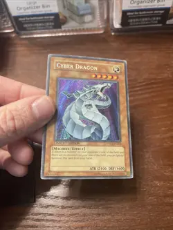 Yu-Gi-Oh Cyber Dragon CT03-EN002 Limited Edition Secret Rare HP Condition - Image 5