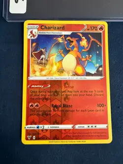 Charizard 025/185 SWSH04: Vivid Voltage Reverse Holo Rare Pokemon Card - Image 1