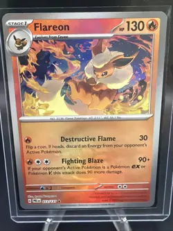 Flareon (Poke Ball Pattern) 013/131 Sv: Prismatic Evolutions Holo Pokemon TCG NM - Image 1