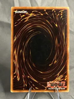 Yu-Gi-Oh 1996 Rare Holo Dark Magician Trading Card SDY-006 - Image 2