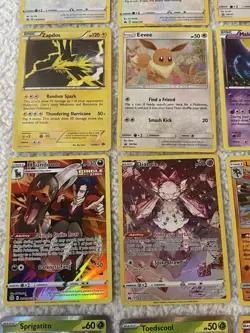 Lot Of 24 Pokemon TCG Holo / Reverse Holo Cards Eevee Sm184 Rc14/rc25 - Image 3