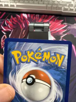 2021 Pokemon Celebrations MEW Gold Secret Rare Holo Card #025/025 - Image 3