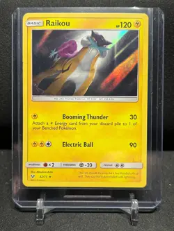 Raikou 32/73 Holo Rare Pokemon 2017 Shining Legends LP - Image 1