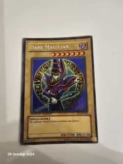 Dark Magician Fl1-EN002 Secret Rare Yu-Gi-Oh! LP - Image 1