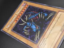 Yugioh : Tri-Horned Dragon - LOB-000 - Reverse Secret Rare - Unlimited - LP - Image 3