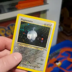 Magnemite 7/75 Holo Rare Neo Discovery Pokemon English WOTC LP- - Image 2