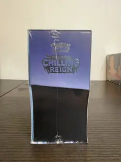 Pokemon TCG Sword & Shield Chilling Reign Elite Trainer Box - Image 3