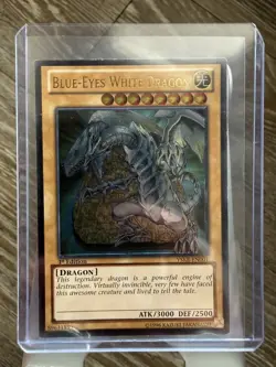 Yu-Gi-Oh Blue Eyes White Dragon YSKR-EN001 1st Edition Ultimate Rare - Image 1