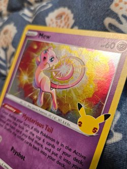 Mew 011/025 Holo Rare Holo Celebrations - Pokemon LP - Image 4